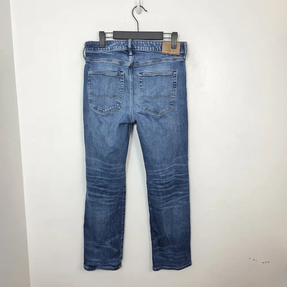 American Eagle Medium Wash Whiskering Airflex Relaxed Straight Jeans Size‎ 29×30